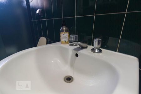 Casa à venda com 380m², 7 quartos e 1 vagaBanheiro - Quarto 4