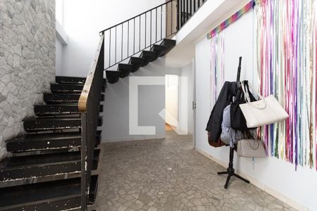 Entrada  de casa à venda com 5 quartos, 340m² em Liberdade, São Paulo