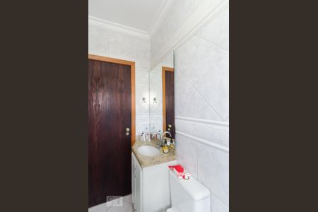 Casa à venda com 226m², 3 quartos e 5 vagas Casa à venda com 226m², 3 quartos e 5 vagasBanheiro da suíte 3