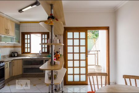 Casa à venda com 226m², 3 quartos e 5 vagas Casa à venda com 226m², 3 quartos e 5 vagasCozinha