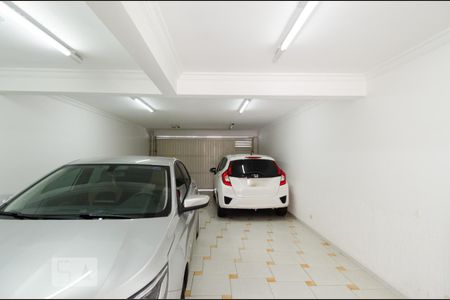 Casa à venda com 226m², 3 quartos e 5 vagas Casa à venda com 226m², 3 quartos e 5 vagasGaragem
