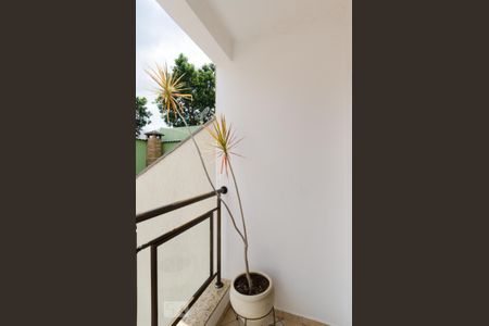 Casa à venda com 226m², 3 quartos e 5 vagas Casa à venda com 226m², 3 quartos e 5 vagasVaranda da cozinha