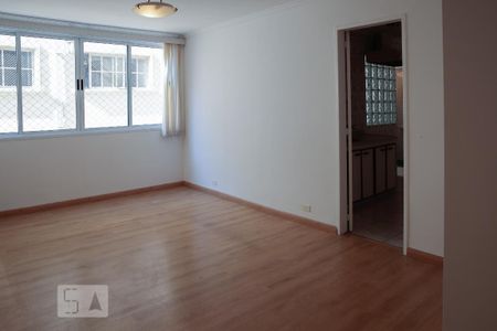 Sala de apartamento para alugar com 3 quartos, 117m² em Indianópolis, São Paulo