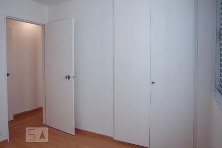 Quarto 1 de apartamento para alugar com 3 quartos, 117m² em Indianópolis, São Paulo