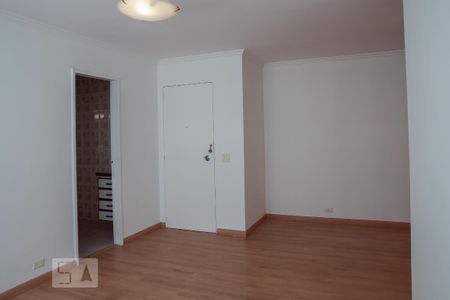Sala de apartamento para alugar com 3 quartos, 117m² em Indianópolis, São Paulo