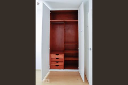 Apartamento à venda com 117m², 3 quartos e 1 vagaQuarto 2