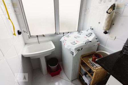 Apartamento para alugar com 64m², 2 quartos e 1 vagaÁrea de Serviço