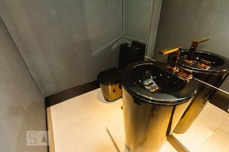 Apartamento à venda com 200m², 2 quartos e 3 vagasLavabo