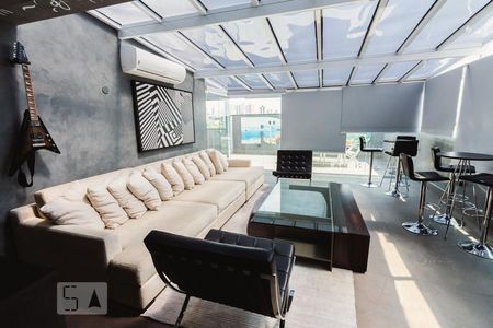 Apartamento à venda com 200m², 2 quartos e 3 vagasVaranda