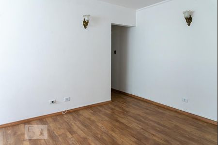 Apartamento para alugar com 68m², 2 quartos e 1 vagaSala