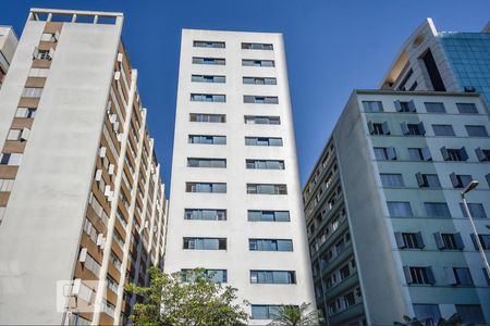 Apartamento para alugar com 68m², 2 quartos e 1 vagaFachada