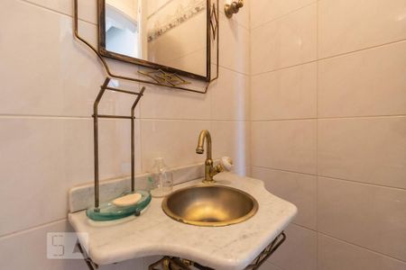Apartamento à venda com 425m², 4 quartos e 7 vagasBanheiro