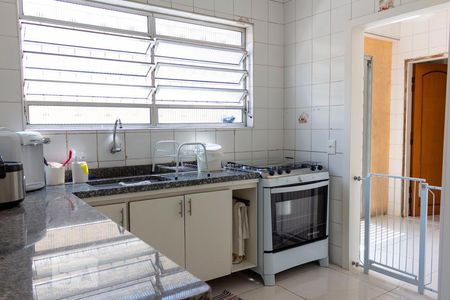 Casa à venda com 180m², 4 quartos e 2 vagasCozinha