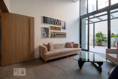 Apartamento para alugar com 33m², 1 quarto e 1 vaga Apartamento para alugar com 33m², 1 quarto e 1 vagaÁrea comum - Salão de festas