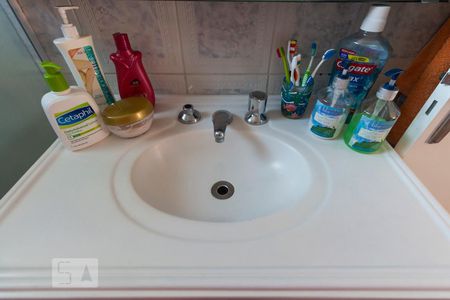 Casa à venda com 160m², 4 quartos e 4 vagasBanheiro Social