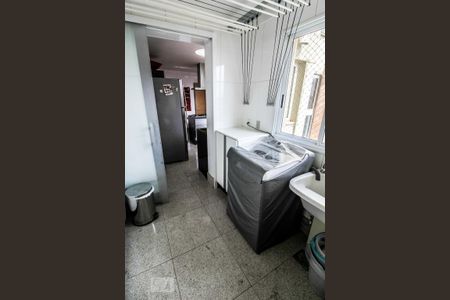 Área de Serviço de apartamento para alugar com 3 quartos, 190m² em Setor Oeste, Goiânia