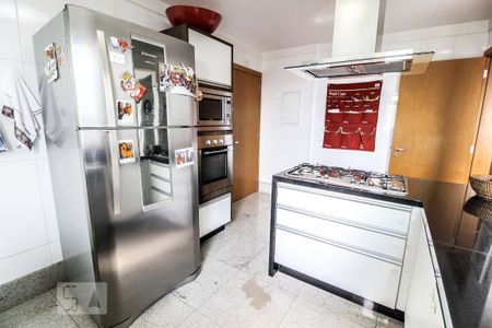 Cozinha de apartamento para alugar com 3 quartos, 190m² em Setor Oeste, Goiânia
