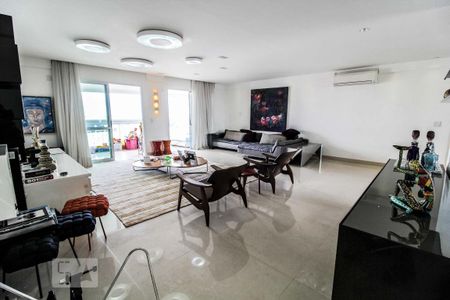 Apartamento para alugar com 3 quartos, 190m² em Setor Oeste, Goiânia