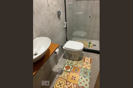 Casa de condomínio à venda com 180m², 4 quartos e sem vagaBanheiro 2