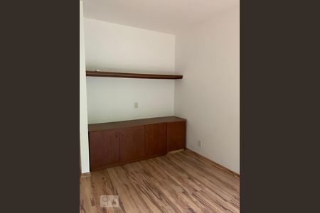 Casa de condomínio à venda com 180m², 4 quartos e sem vagaQuarto 2