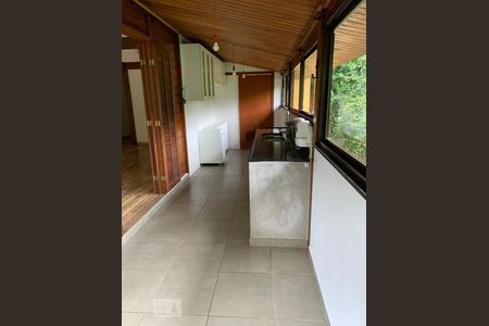 Casa de condomínio à venda com 180m², 4 quartos e sem vagaCozinha 