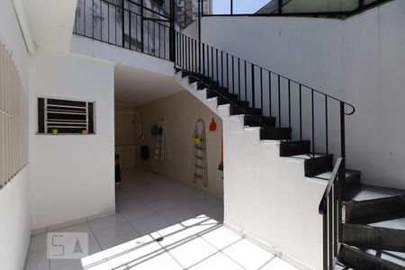 Casa à venda com 175m², 2 quartos e 2 vagas Casa à venda com 175m², 2 quartos e 2 vagasQuintal