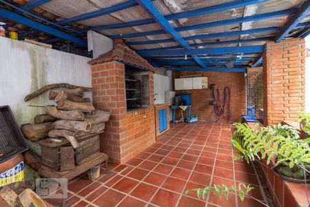 Casa à venda com 580m², 4 quartos e 5 vagas Casa à venda com 580m², 4 quartos e 5 vagasChurrasqueira