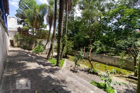 Casa à venda com 580m², 4 quartos e 5 vagas Casa à venda com 580m², 4 quartos e 5 vagasÁrea comum