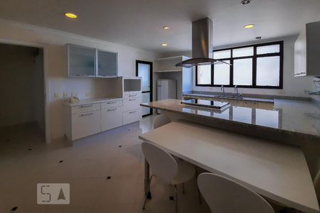 Apartamento à venda com 240m², 4 quartos e 3 vagasCozinha