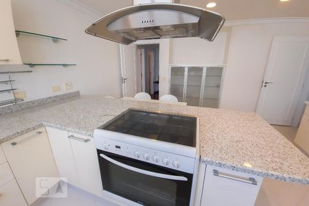 Apartamento à venda com 240m², 4 quartos e 3 vagasCozinha