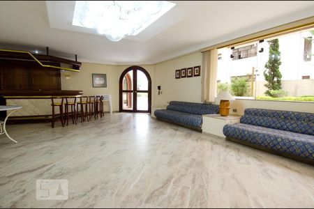 Apartamento à venda com 240m², 4 quartos e 3 vagasÁrea Comum