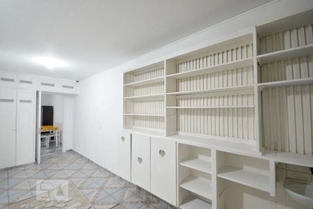 Sala de Estar de casa para alugar com 2 quartos, 53m² em Vila Gumercindo, São Paulo
