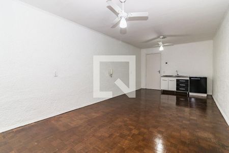 Sala/Cozinha de apartamento à venda com 1 quarto, 44m² em Azenha, Porto Alegre