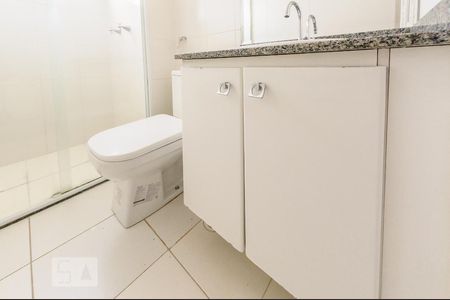 Apartamento para alugar com 49m², 2 quartos e 1 vaga Apartamento para alugar com 49m², 2 quartos e 1 vagaBanheiro