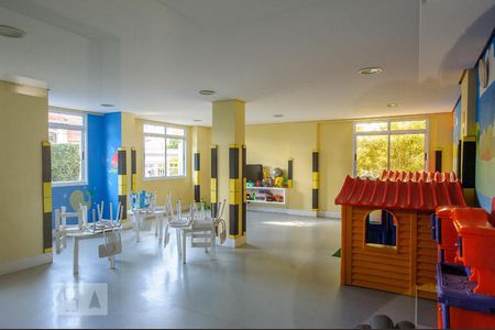 Apartamento para alugar com 49m², 2 quartos e 1 vaga Apartamento para alugar com 49m², 2 quartos e 1 vagaÁrea Comum - Brinquedoteca