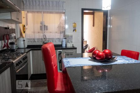 Casa à venda com 190m², 3 quartos e 3 vagasCozinha