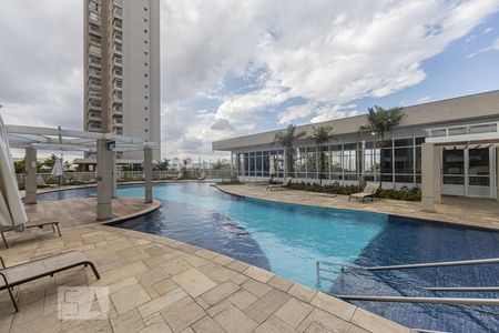 Apartamento à venda com 180m², 4 quartos e 3 vagasÁrea comum - Piscina