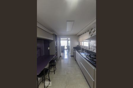 Apartamento à venda com 180m², 4 quartos e 3 vagasCozinha