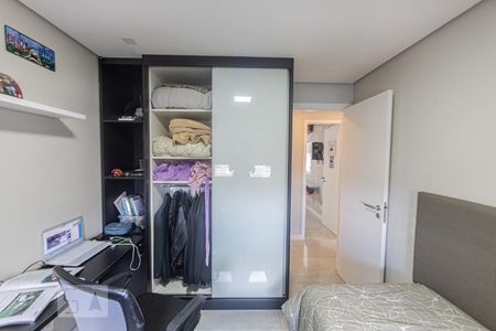 Apartamento à venda com 180m², 4 quartos e 3 vagasQuarto