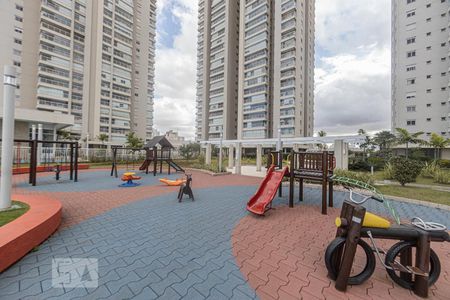 Apartamento à venda com 180m², 4 quartos e 3 vagasÁrea Comum - Playground