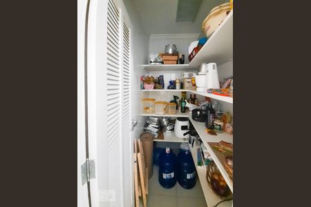 Apartamento à venda com 230m², 4 quartos e 3 vagasDespensa