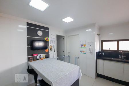 Apartamento à venda com 230m², 4 quartos e 3 vagasCozinha