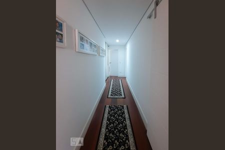 Apartamento à venda com 230m², 4 quartos e 3 vagasCorredor 2