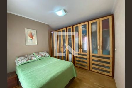 Closet do quarto de casa para alugar com 3 quartos, 165m² em Vila Bastos, Santo André