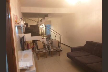 Sala de casa para alugar com 3 quartos, 125m² em Jardim Santa Clara, Guarulhos