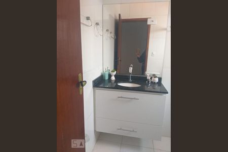 Banheiro Quarto 1 de casa para alugar com 3 quartos, 125m² em Jardim Santa Clara, Guarulhos