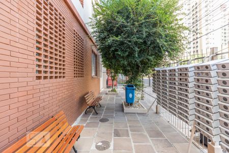 Hall de Entrada de kitnet/studio para alugar com 1 quarto, 28m² em Menino Deus, Porto Alegre