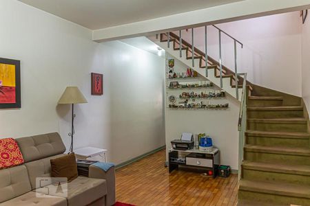 Sala de casa à venda com 3 quartos, 190m² em Parque Fongaro, São Paulo