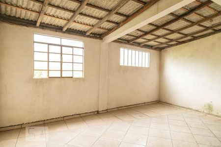 Casa à venda com 250m², 4 quartos e 2 vagasSalão fundos