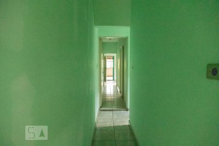 Casa à venda com 250m², 4 quartos e 2 vagasCorredor